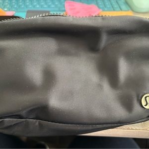 Lululemon belt bag black new but no tags